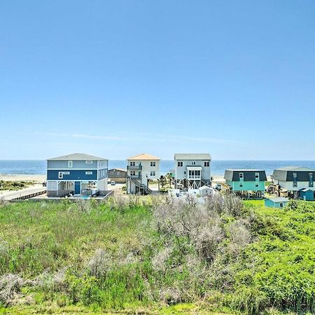 Ocean-View Oak Island Condo, 1 Block To Beach! 외부 사진