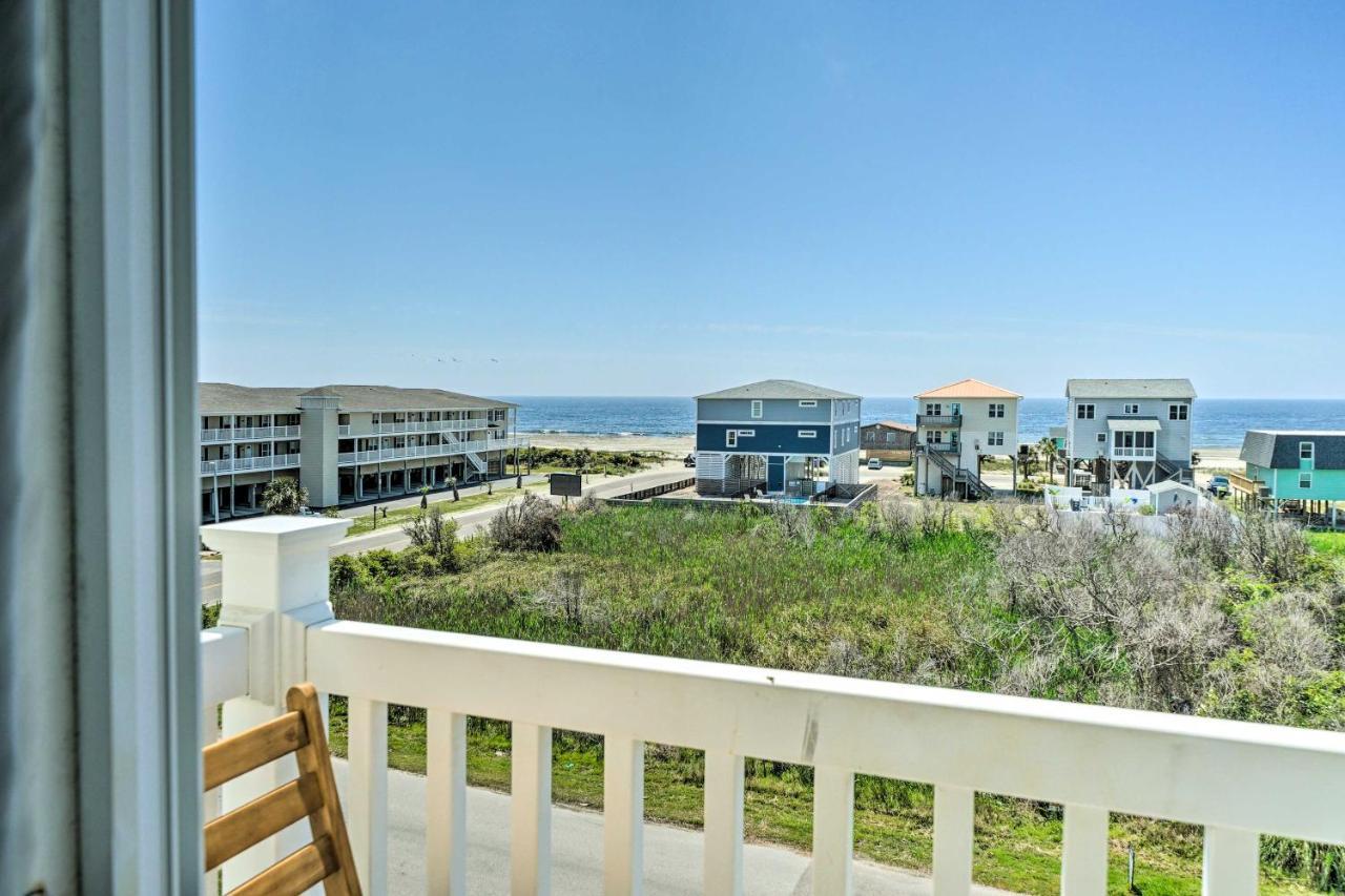 Ocean-View Oak Island Condo, 1 Block To Beach! 외부 사진